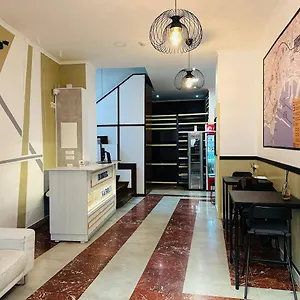 Hello Hostel